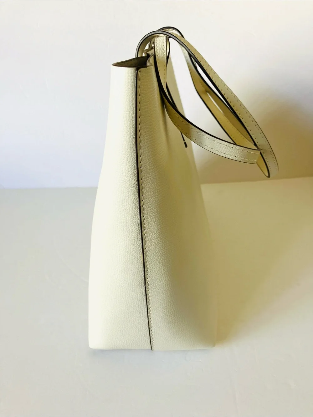 Kate Spade Molly Tote NWT Parchment Ivory W/Wristlet